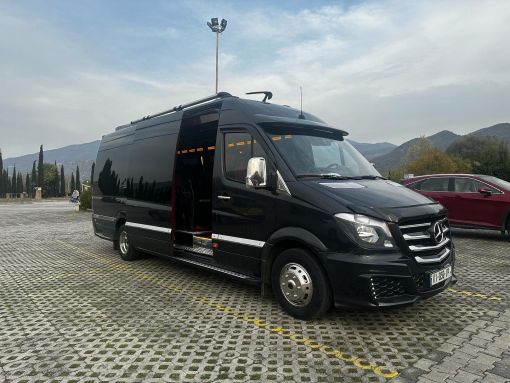 Minibus Rental in Georgia
